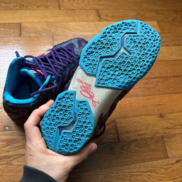 Mens Nike Lebron Shoes 11 ‘Hornets’ - Picture 8 of 9